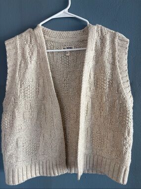 Fat Face Cream Cable Knit Sleeveless Cardigan